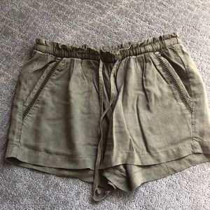 NWOT Anthropologie Olive Linen Shorts